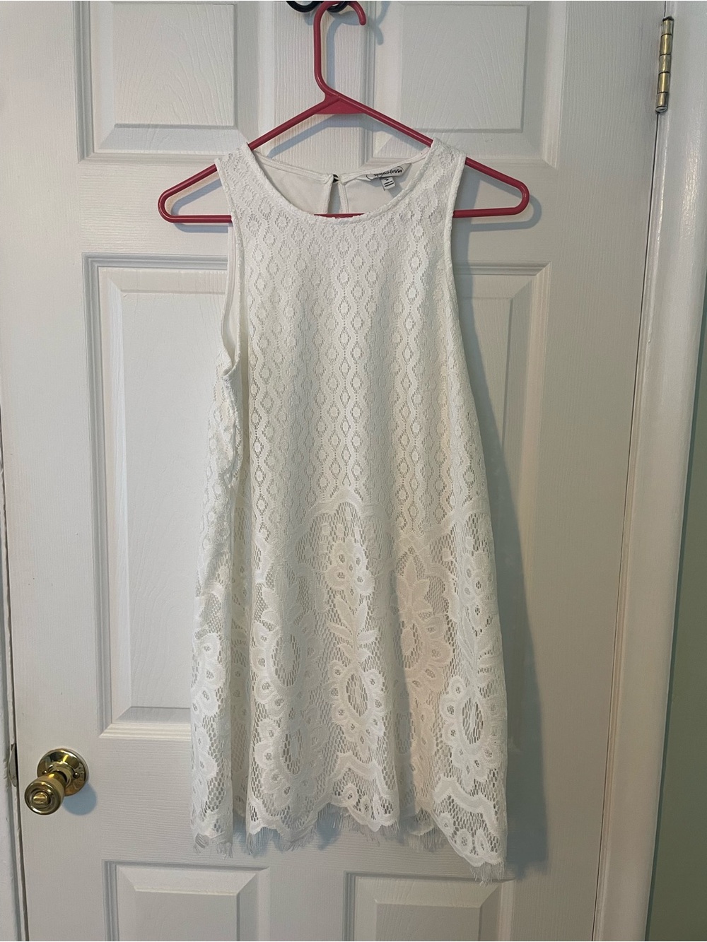White Lace Sleeveless Dress